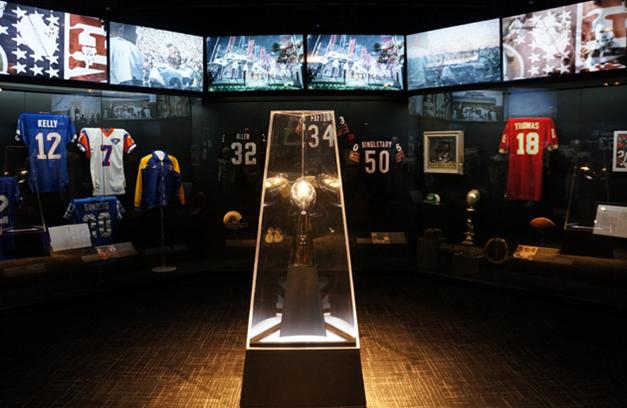 Gridiron Glory : The Best of the Pro Football Hall of Fame